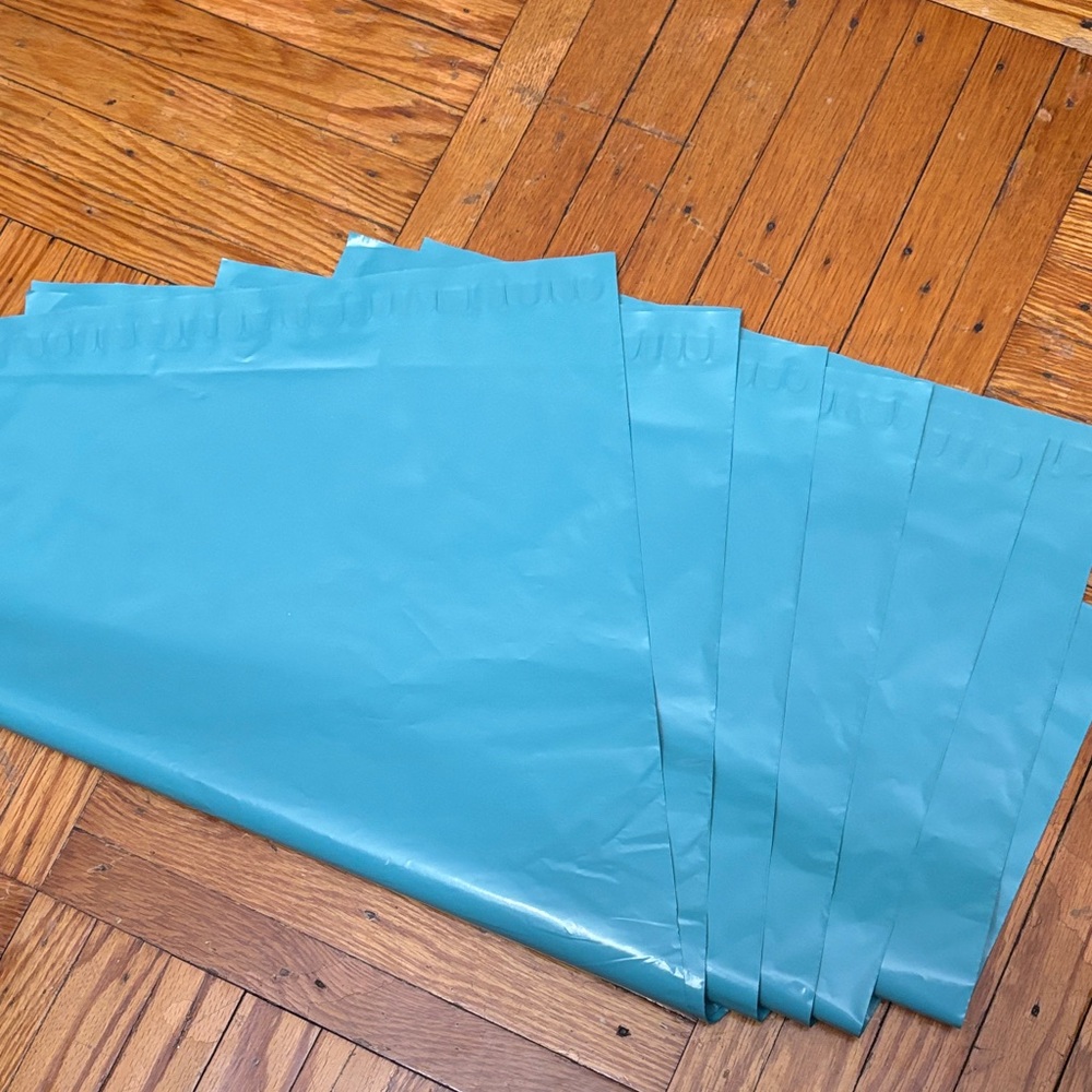 A set of 6 14x19 large Blue Poly Mailers
